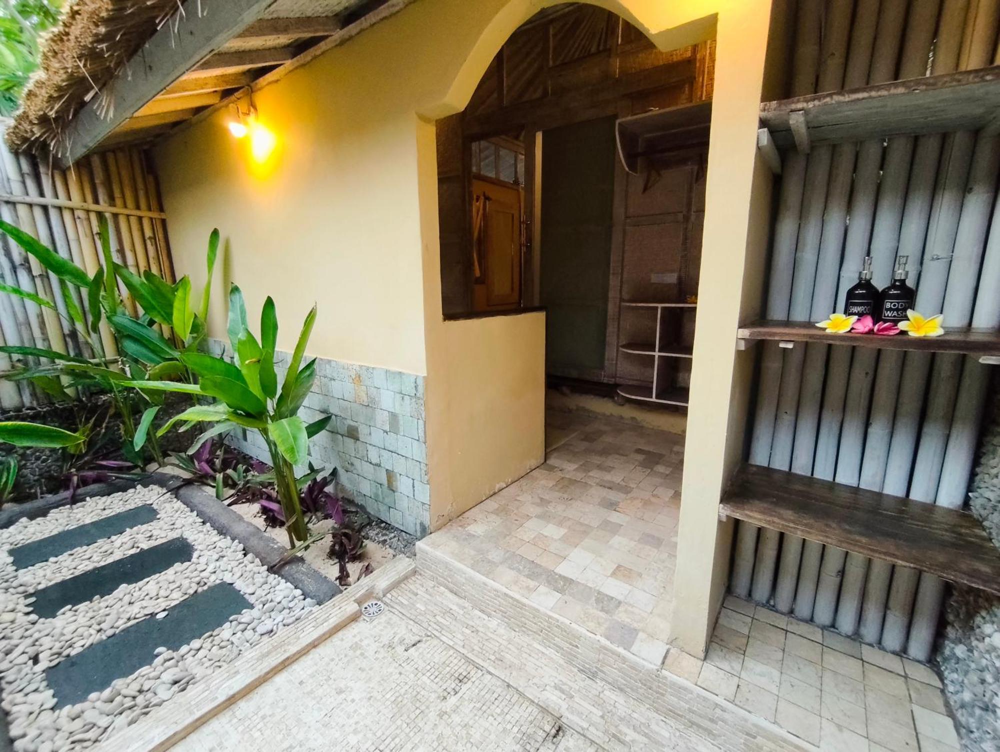 Villa Ibu Gili Trawangan Buitenkant foto